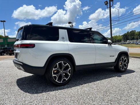 Used 2024 Rivian R1S Adventure AWD/4WD image 10