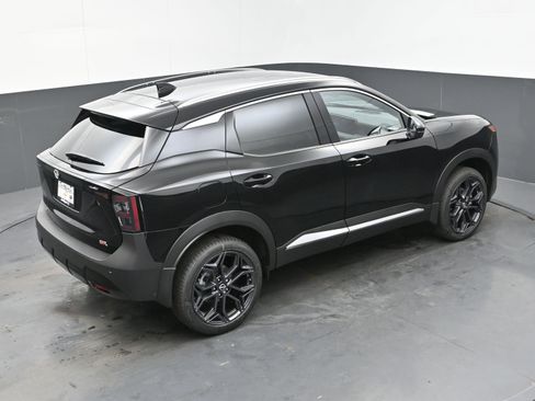 New 2025 Nissan Kicks SR image 36