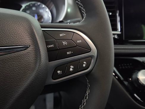 New 2026 Chrysler Pacifica Select image 19