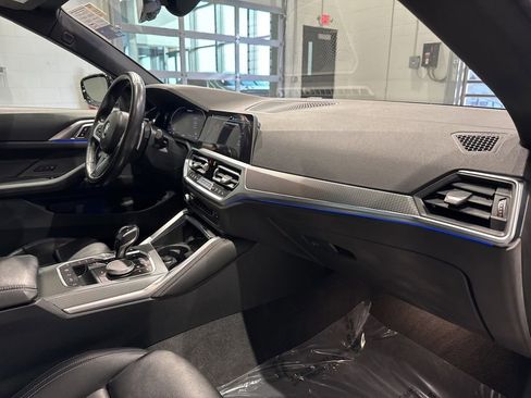 Used 2021 BMW M440i Convertible w/ Premium Package image 32