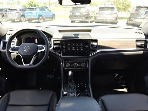 Certified 2023 Volkswagen Atlas SE AWD/4WD image 7