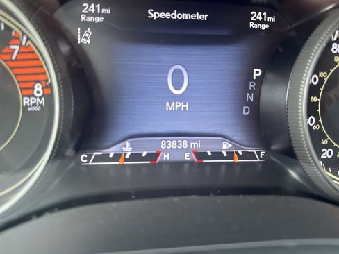 Used 2022 Jeep Cherokee Limited AWD/4WD image 27
