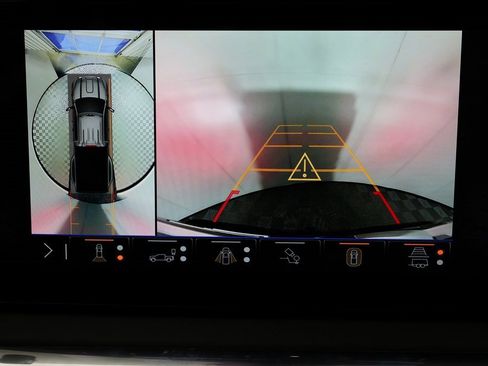 Used 2025 GMC Sierra 3500 Denali Ultimate image 25