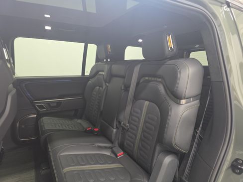 Used 2023 Rivian R1S Launch Edition AWD/4WD image 21