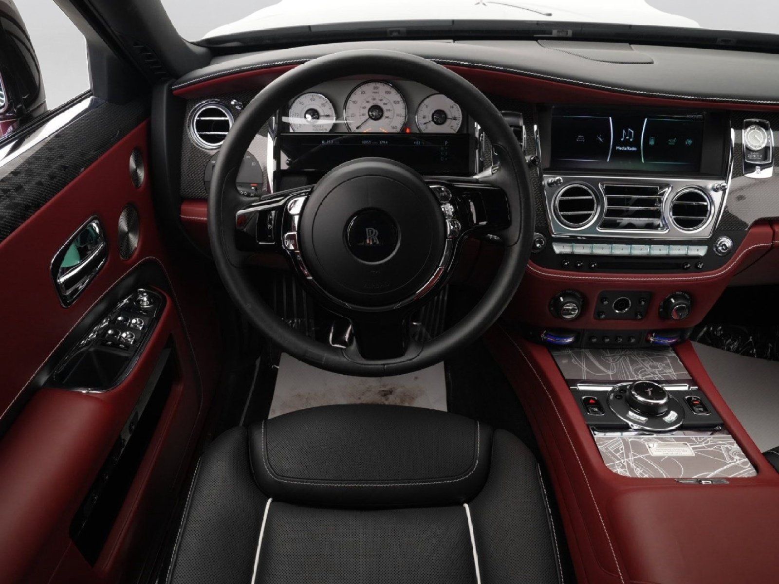 Used 2020 Rolls-Royce Ghost RWD image 29
