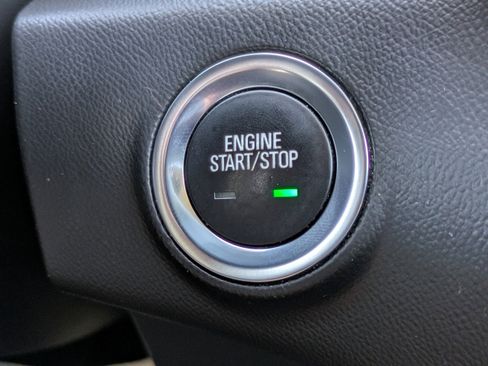 Used 2023 GMC Terrain SLT image 26