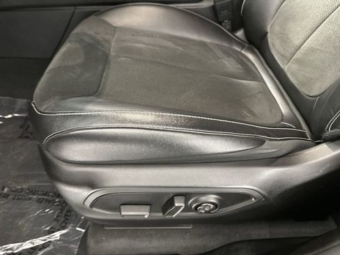 Used 2022 Jeep Grand Cherokee Altitude image 16