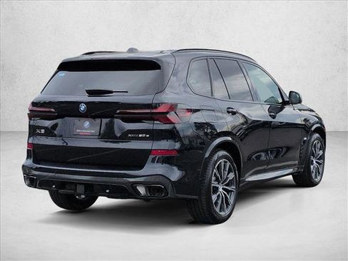 New 2026 BMW X5 xDrive50e w/ M Sport Package image 2