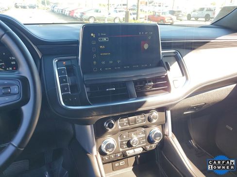 Used 2023 GMC Yukon SLT image 30