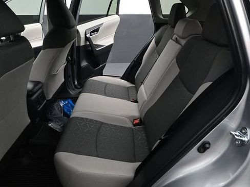 Used 2025 Toyota RAV4 XLE w/ Convenience Package FWD image 12