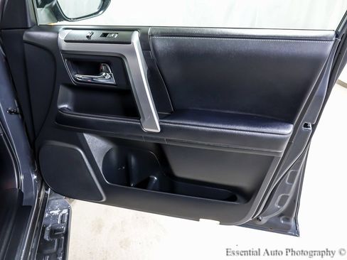 Used 2024 Toyota 4Runner SR5 Premium image 23