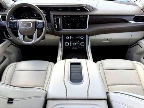 Used 2023 GMC Yukon Denali image 23