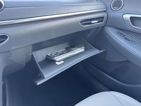 Used 2021 Hyundai Sonata Limited image 28