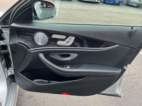 Used 2017 Mercedes-Benz E 300 4MATIC image 38