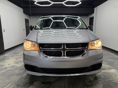 Used 2017 Dodge Grand Caravan SE w/ Power Window Group image 7