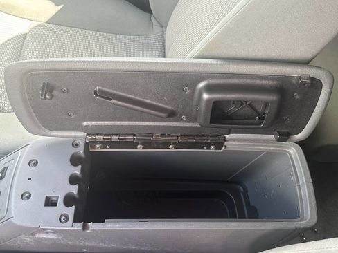 Used 2005 Dodge Dakota SLT image 22