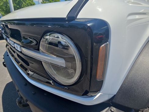 Used 2023 Ford Bronco Outer Banks w/ Sasquatch Package AWD/4WD image 26
