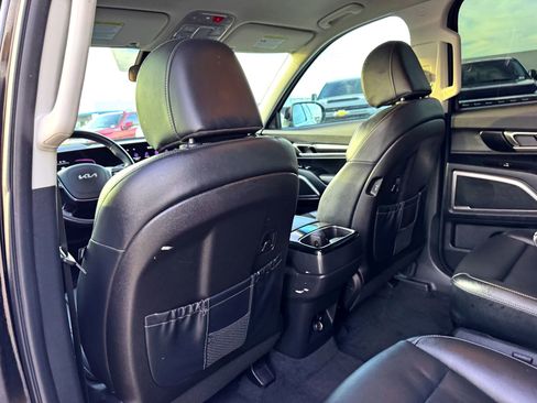 Used 2024 Kia Telluride S image 18