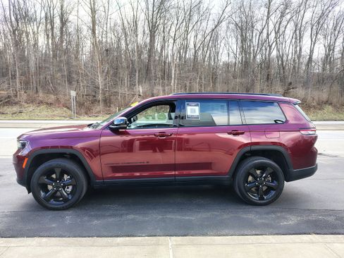 Certified 2024 Jeep Grand Cherokee L Altitude image 4