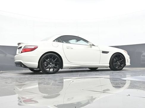 Used 2013 Mercedes-Benz SLK 350 image 45