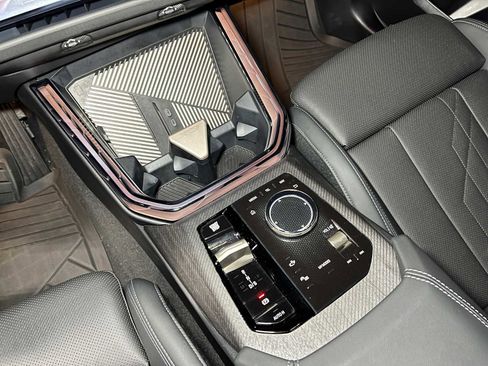 Used 2025 BMW X3 xDrive30i w/ Premium Package image 34