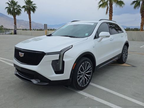 Used 2024 Cadillac XT4 Sport image 4