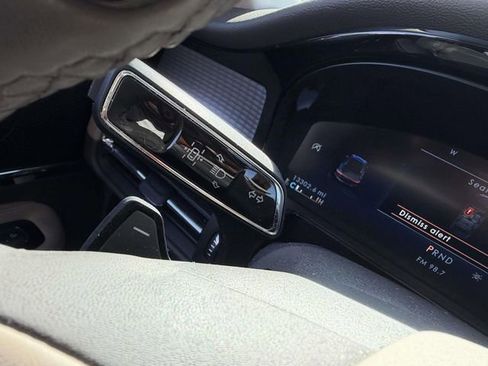 Used 2023 Lincoln Corsair AWD w/ Equipment Group 101A image 28