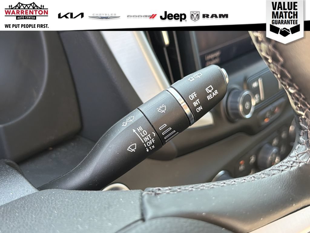 Used 2023 GMC Terrain SLT w/ Tech Package AWD/4WD image 22