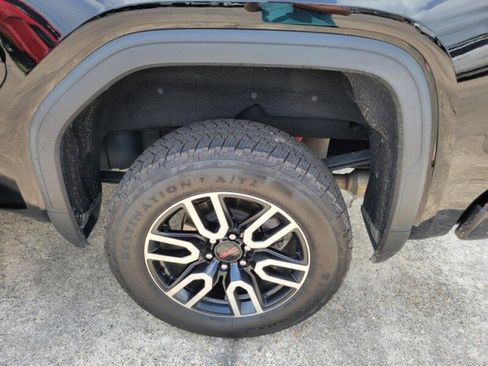 Used 2020 GMC Sierra 1500 AT4 w/ AT4 Premium Package image 9