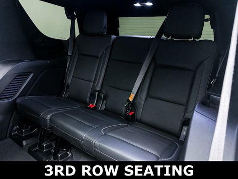 Used 2022 GMC Yukon Denali w/ Advanced Technology Package image 11