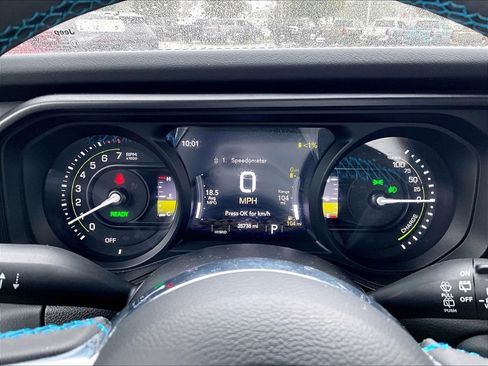 Used 2024 Jeep Wrangler High Altitude AWD/4WD image 25