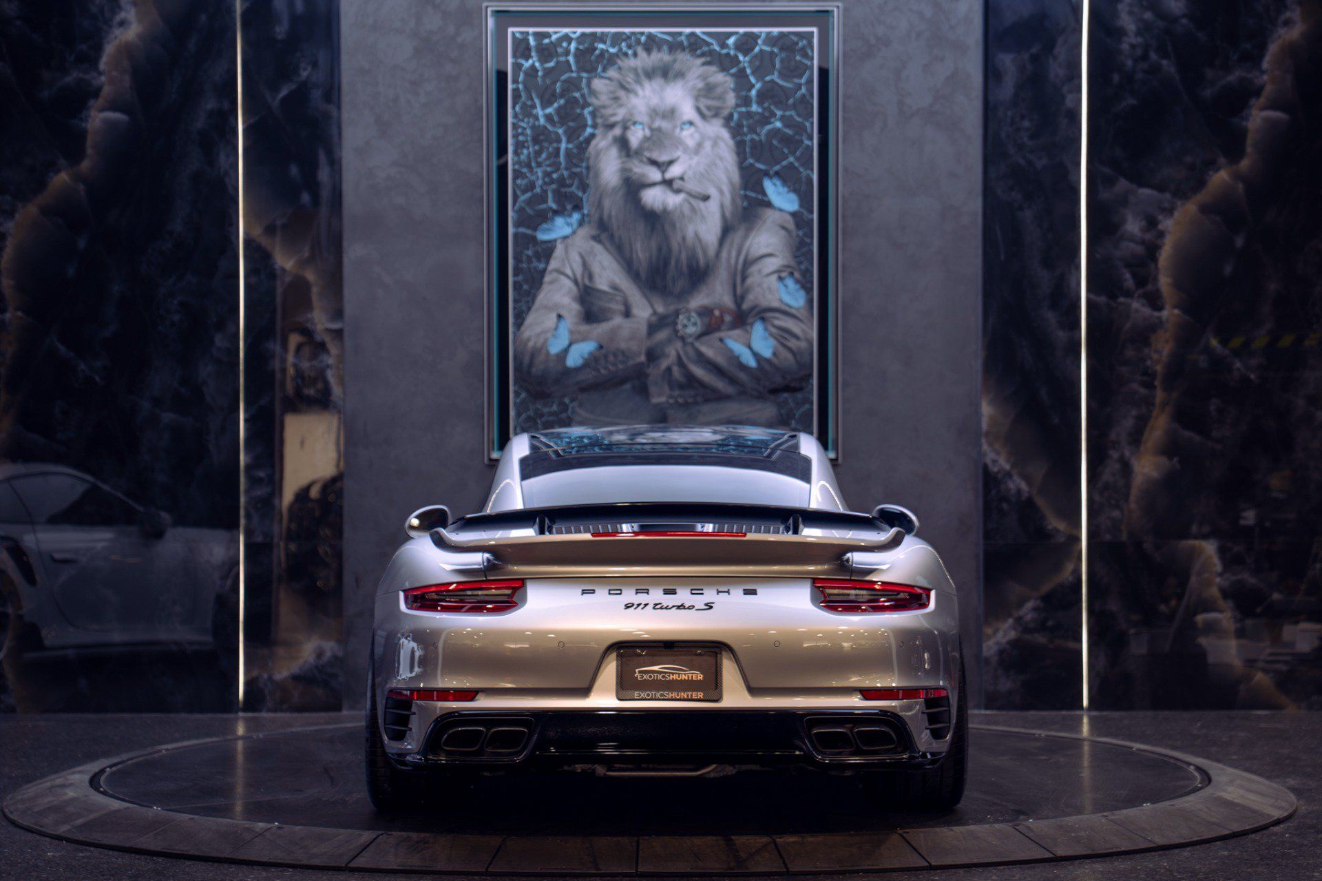 Used 2019 Porsche 911 4 Coupe AWD/4WD image 5