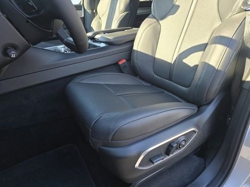 New 2026 Jeep Grand Wagoneer Limited image 5