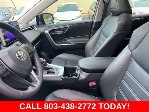 Used 2023 Toyota RAV4 XLE Premium FWD image 9