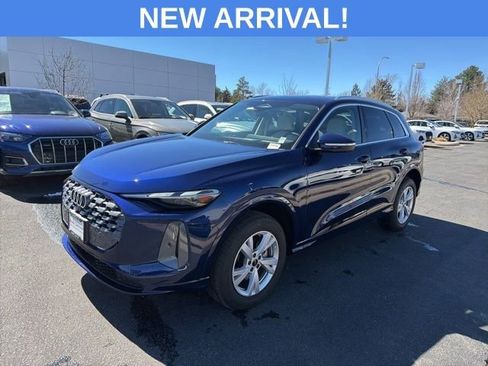 Used 2025 Audi Q5 Premium w/ Convenience Package image 1