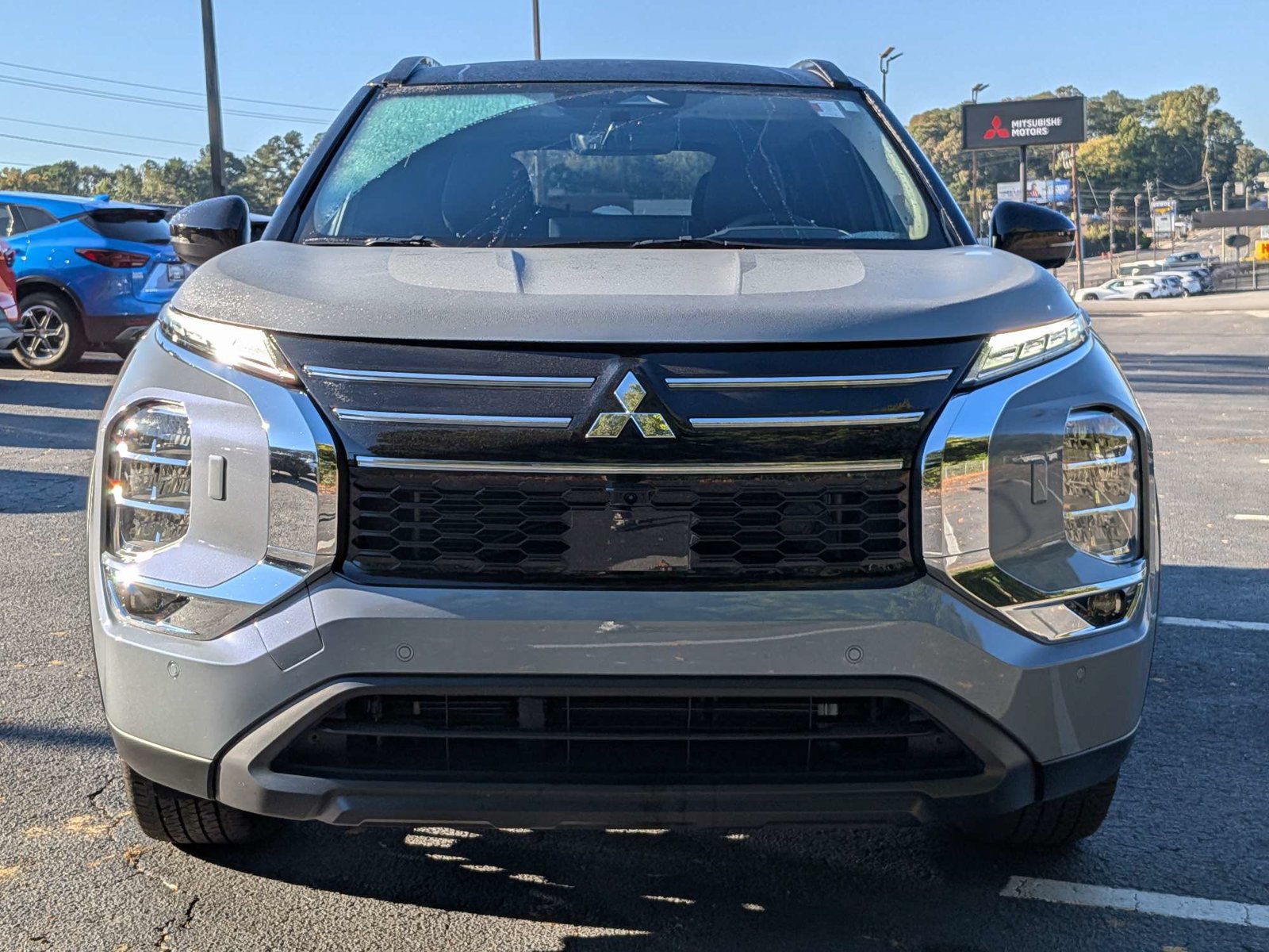 Used 2025 Mitsubishi Outlander AWD image 9