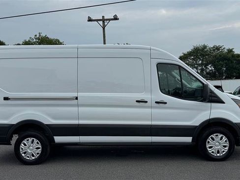 Used 2023 Ford E-Transit Medium Roof RWD image 8