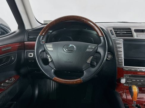 Used 2012 Lexus LS 460 w/ Luxury Value Edition RWD image 17