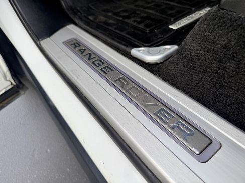 Used 2016 Land Rover Range Rover Long Wheelbase Supercharged image 46