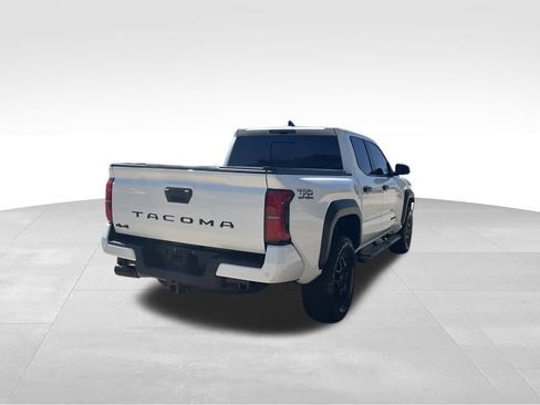 Used 2024 Toyota Tacoma TRD Off-Road w/ TRD Off Road Upgrade Package AWD/4WD image 5