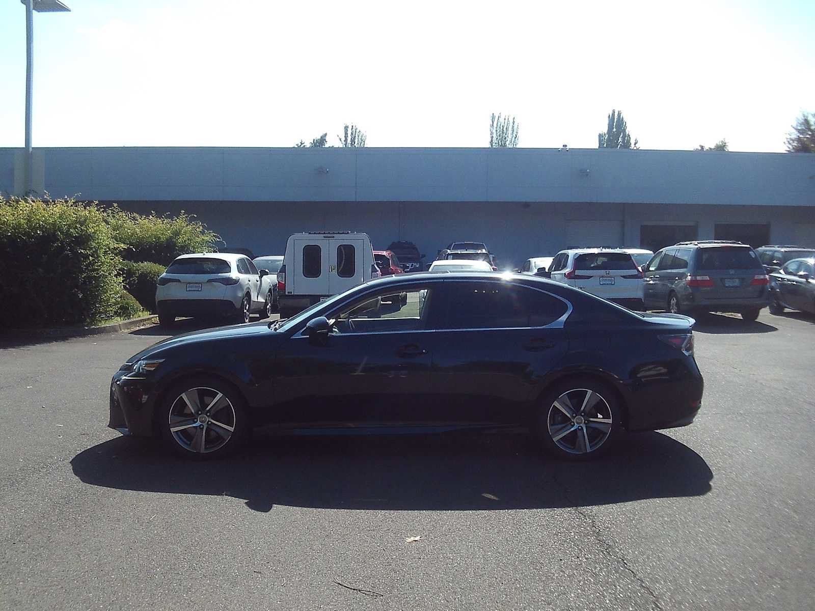 Used 2017 Lexus GS 350 RWD image 2