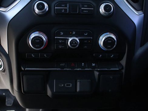 Used 2022 GMC Sierra 1500 SLE image 20