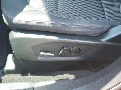 Used 2019 Ford Explorer XLT w/ Equipment Group 201A AWD/4WD image 25