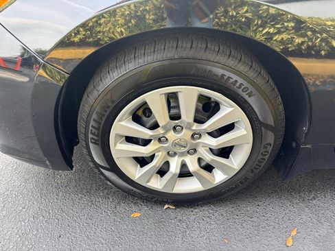 Used 2017 Nissan Altima 2.5 S w/ Interior Lighting Package image 7