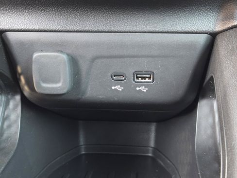 Used 2025 Chevrolet TrailBlazer LS w/ LS Convenience Package FWD image 13