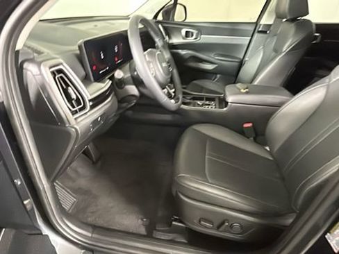 Used 2025 Kia Sorento S w/ Panoramic Sunroof Package AWD/4WD image 12