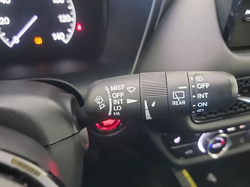 Certified 2024 Honda HR-V EX-L image 26