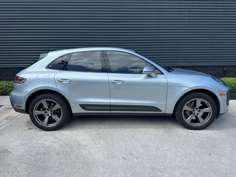 Certified 2023 Porsche Macan Turbo image 10