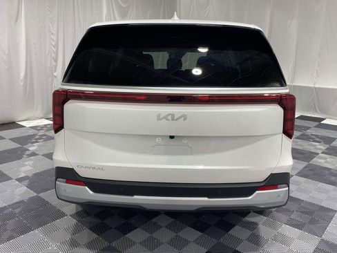 New 2026 Kia Carnival image 3