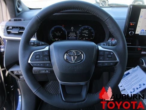 New 2026 Toyota Sienna Limited image 11